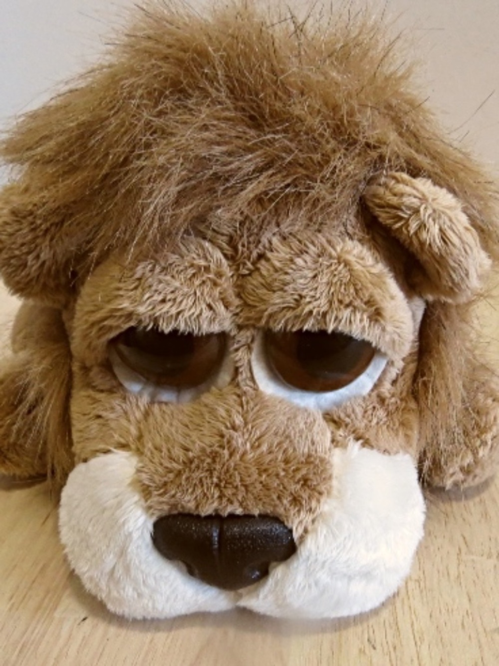Russ Berrie Lil Peepers Carnie Lion 8”  Sad Eyes Plush Stuffed Animal Peeper